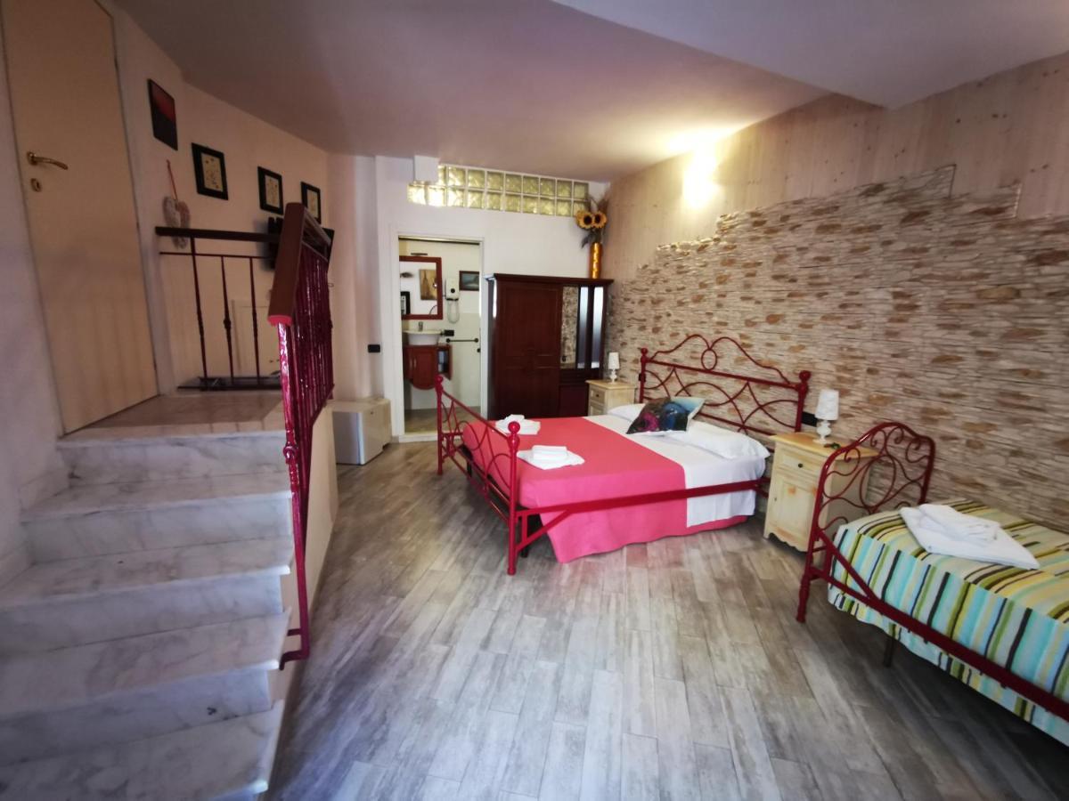 Michela Rooms Riomaggiore Exterior photo