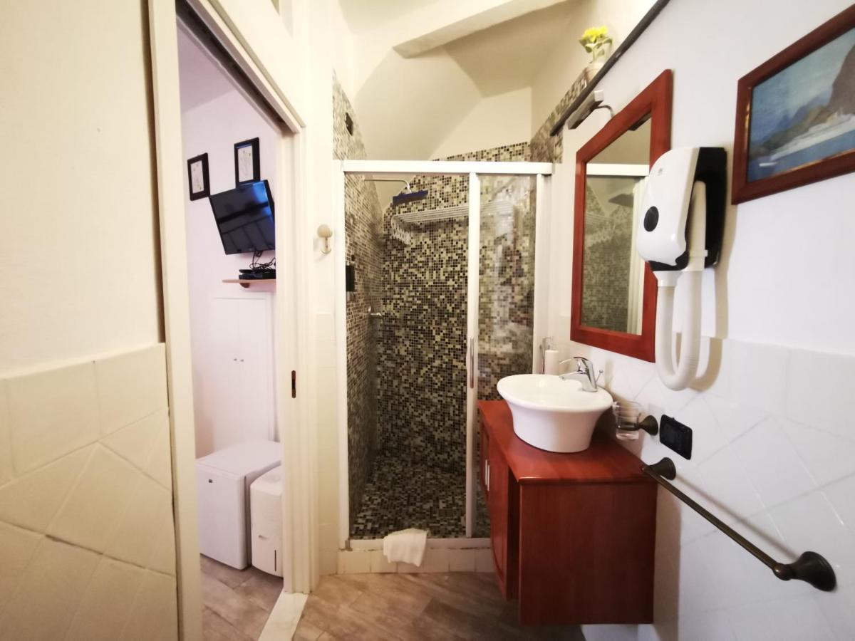 Michela Rooms Riomaggiore Exterior photo