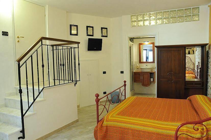 Michela Rooms Riomaggiore Exterior photo